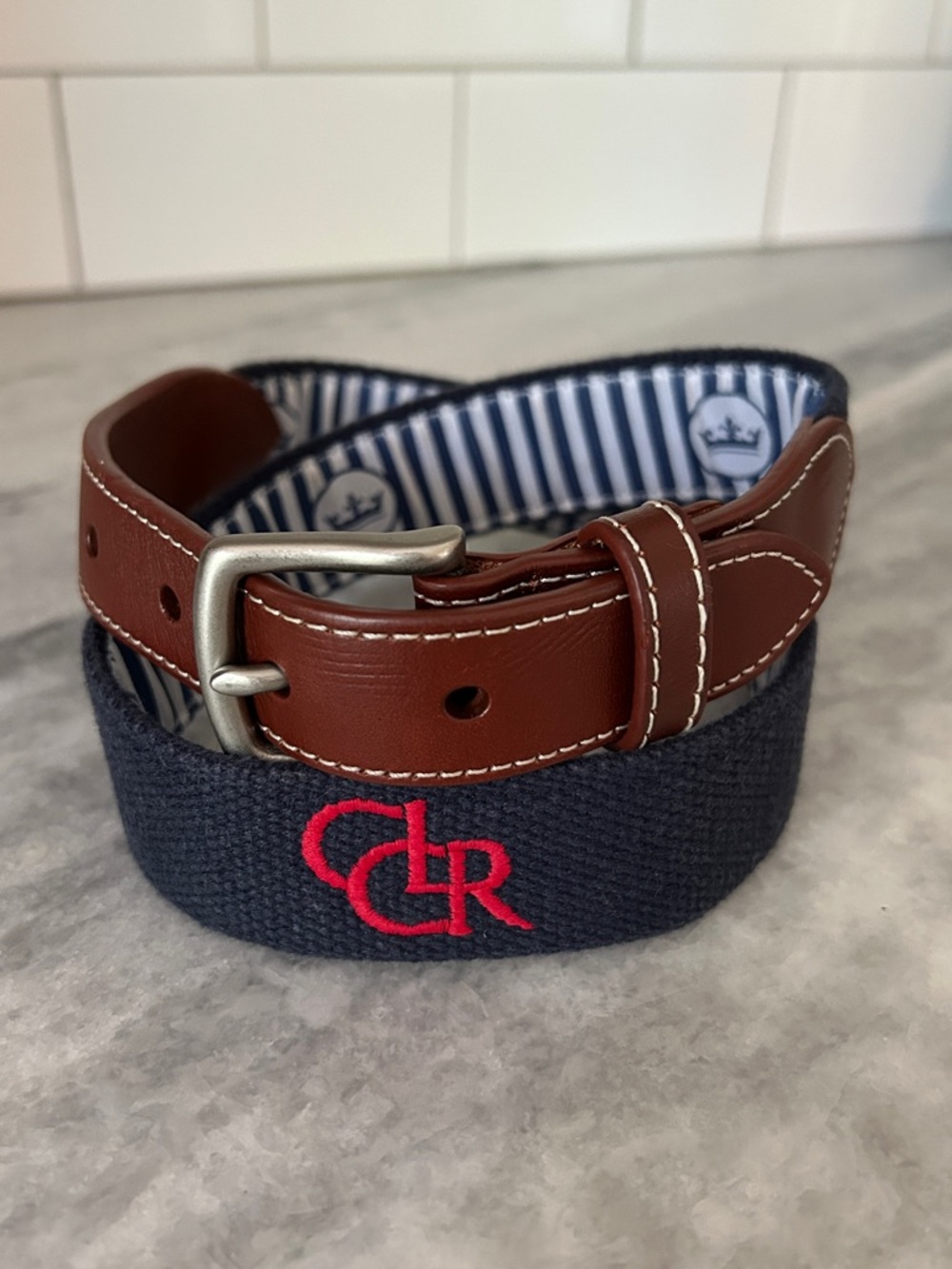 Peter Millar Boys Country Club of Little Rock Embroidered Belt XL Navy Red